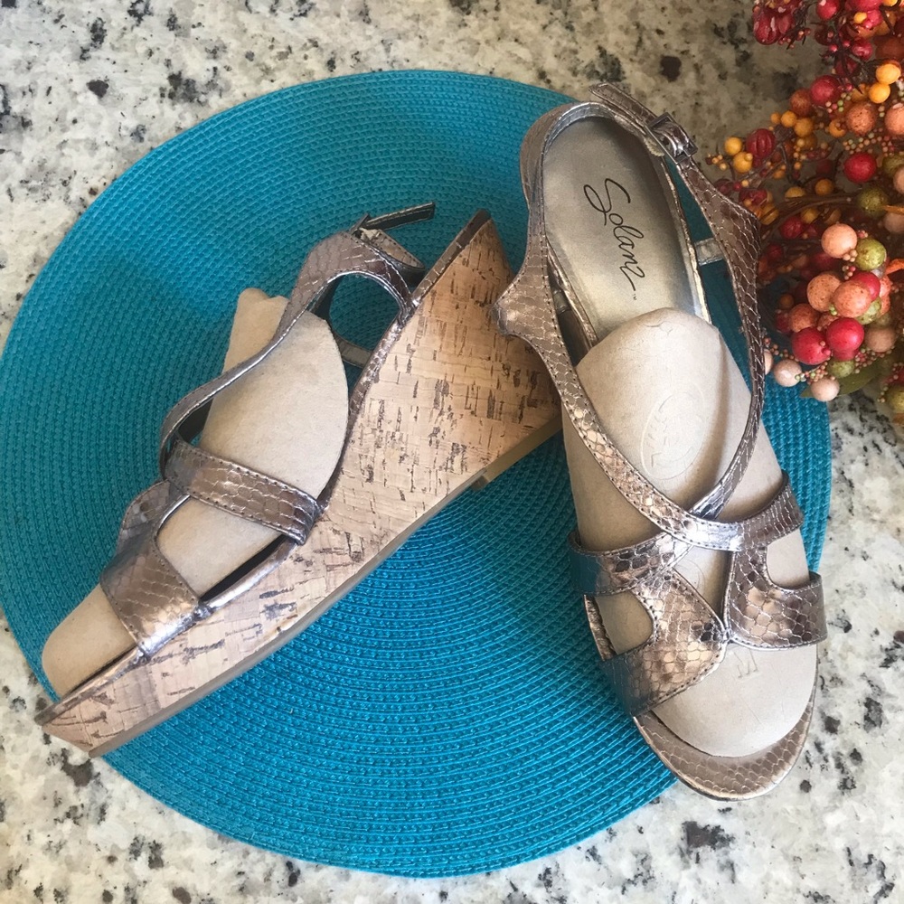 SOLANZ Muted Gold Sandals